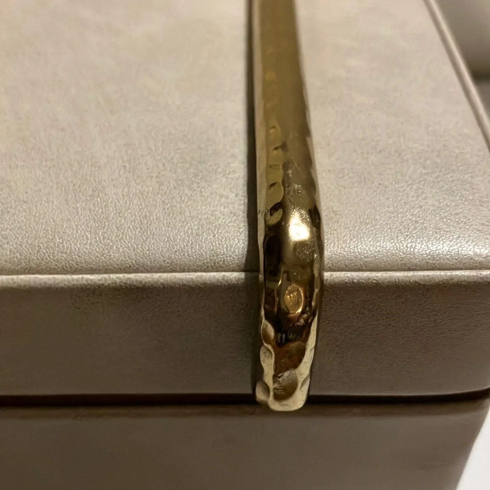 Cream Jewelry Keepsake‎ Box with Gold Accents Faux Leather Sleek Modern Minimal